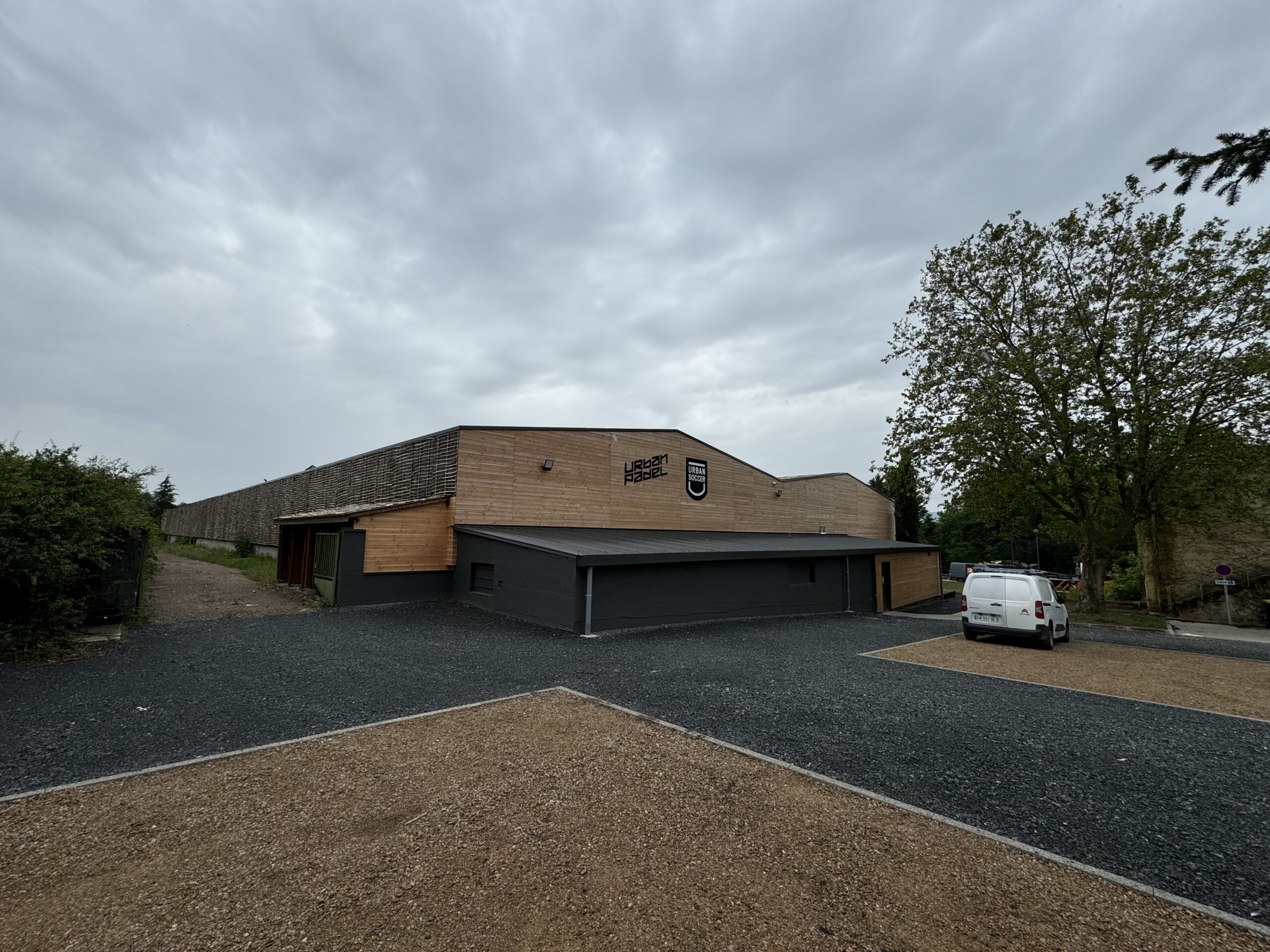 Pose de bardage professionnel par COV'ISOL Pose de bardage professionnel par COV'ISOL