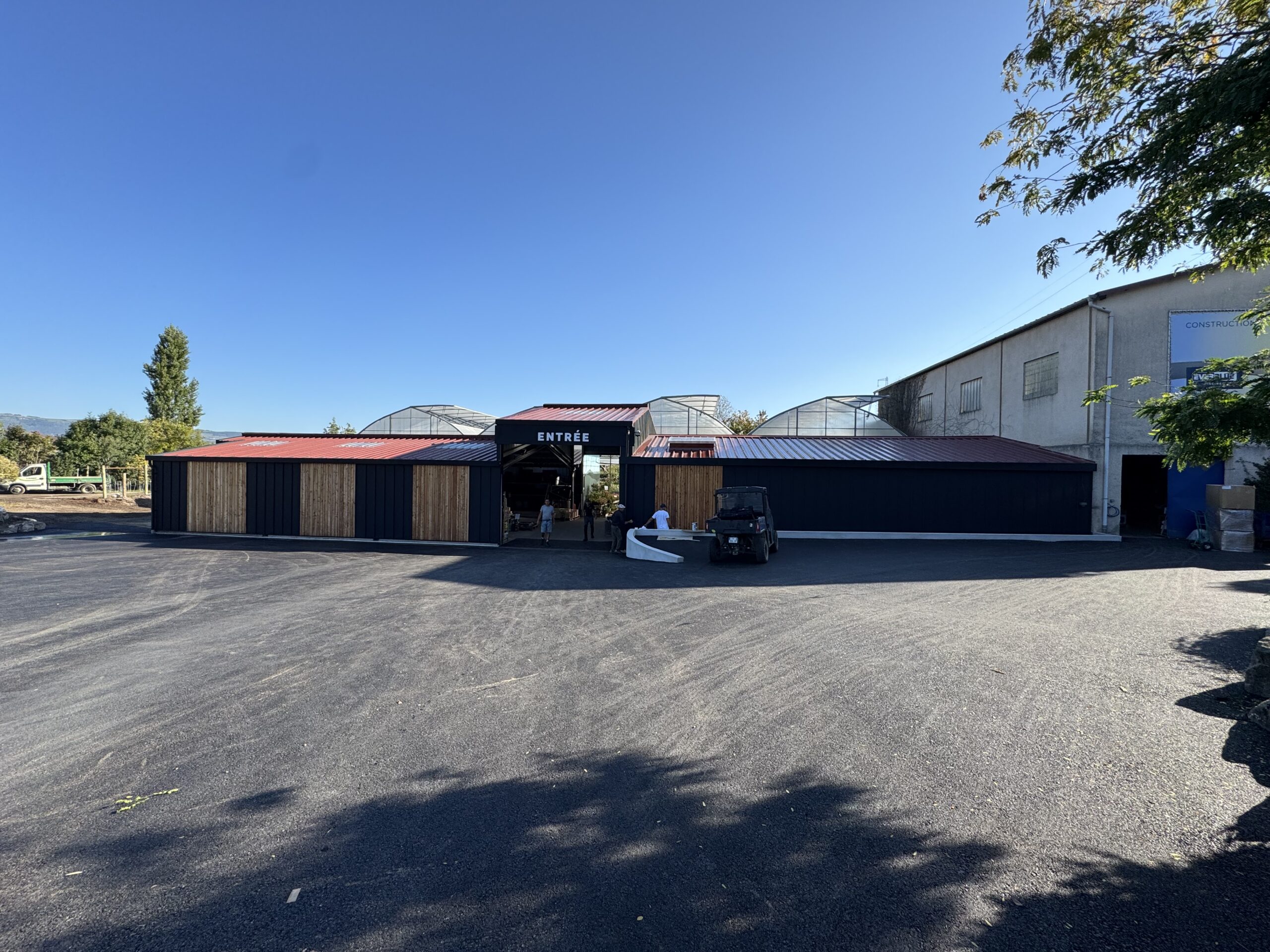 Travaux de couverture industrielle réalisés par COV'ISOL Travaux de couverture industrielle réalisés par COV'ISOL